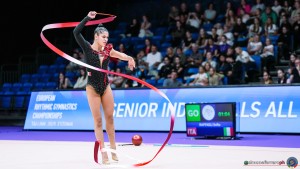 sr f raffaeli sofia ita sfe02502 copia simone ferraro ph